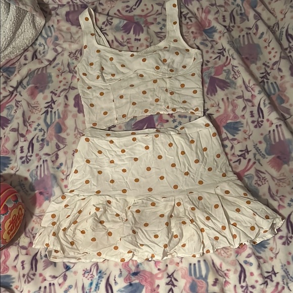 Polka Dot Ruffle set - Picture 2 of 6